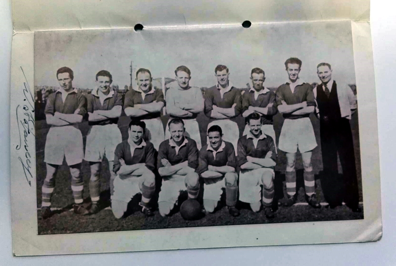 Glenavon FC 1952 League Champions Dinner Menu - Signed - Photo