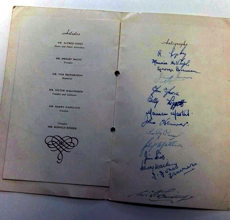Glenavon FC 1952 League Champions Dinner Menu - Signed