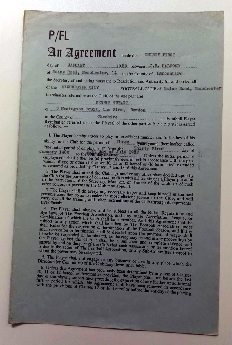 Dennis Tueart Manchester City Contracts - 1980