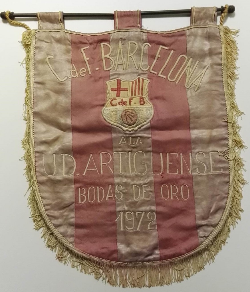 Barcelona vs Union Deportiva Artiguense Handover Pennant 1972