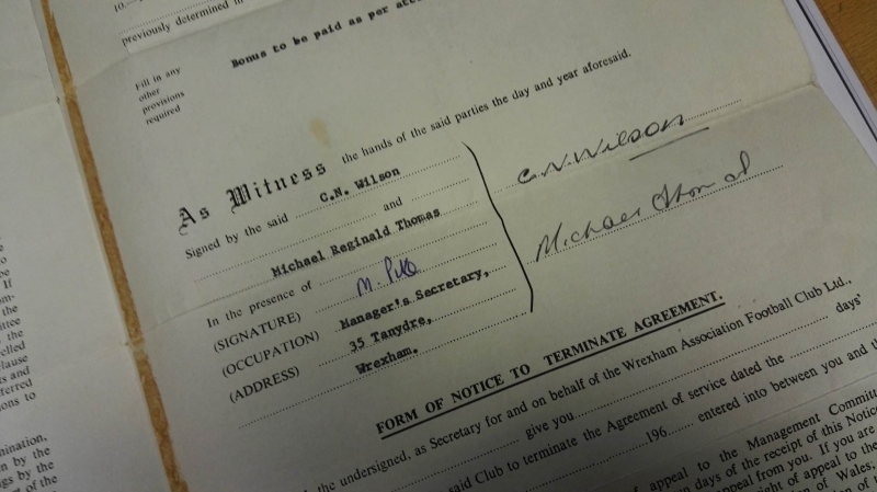 Mickey Thomas Wrexham AFC Contract 1976