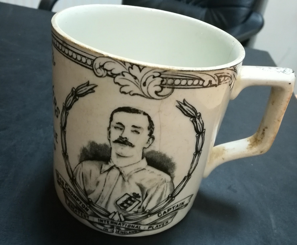 Blackburn Rovers English League Winners 1911-12 Mug - Player 2