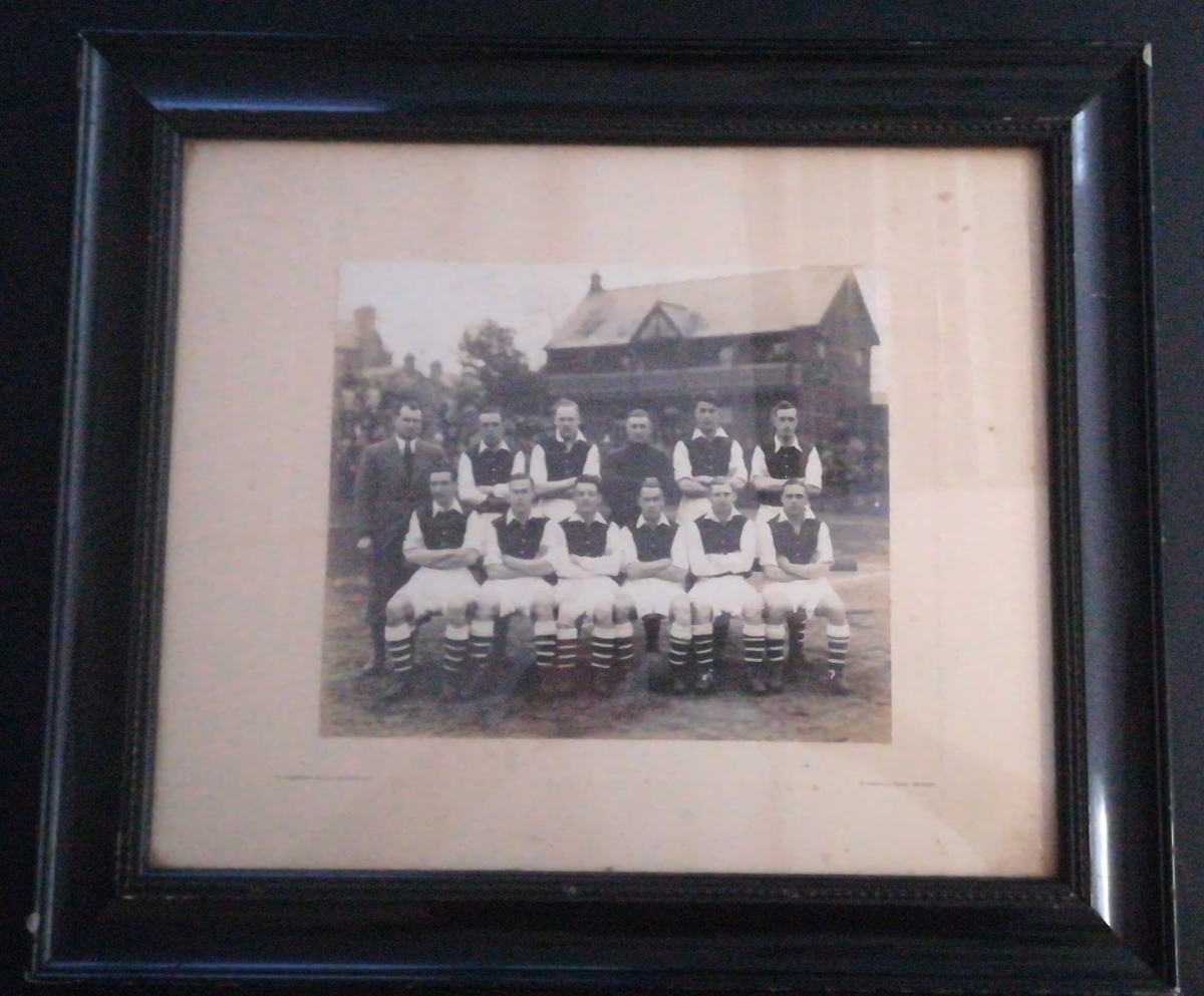 Pat Beasley - Framed Photo with Arsenal