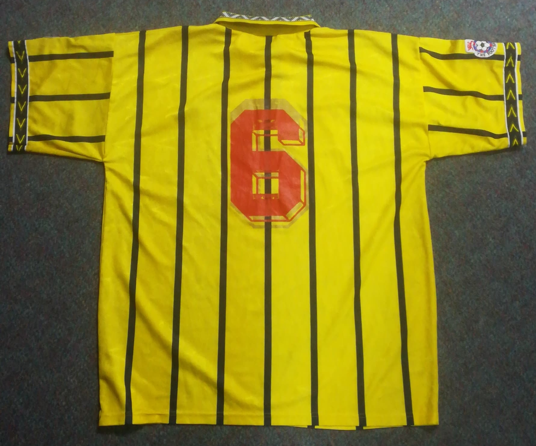 Burnley - No 6 - Poss Andy Farrell - Rear