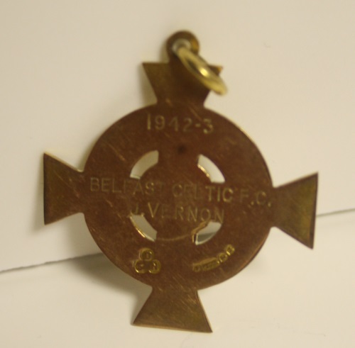 jack-vernon-irish-cup-winner-medal-1943-rear jack-vernon-irish-cup-winner-medal-1943-rear