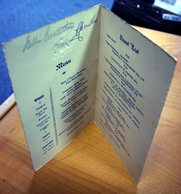 man-city-1928-signed-menu-2 man-city-1928-signed-menu-2
