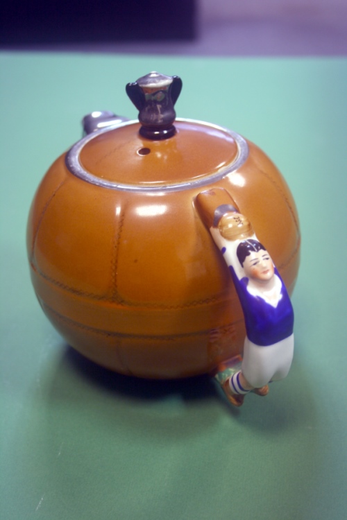 shrewsbury-art-deco-teapot-handle shrewsbury-art-deco-teapot-handle
